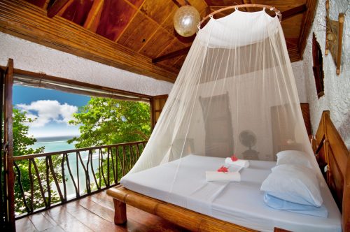 Himmelbett Mit Meerblick Shutterstock 89941096 Himmelbett mit Meerblick shutterstock 89941096 500x0 c default