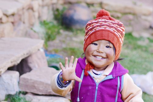 Happy,Native,American,Toddler,In,The,Countryside. Sozialprojekt shutterstock 1283349268 1 500x0 c default