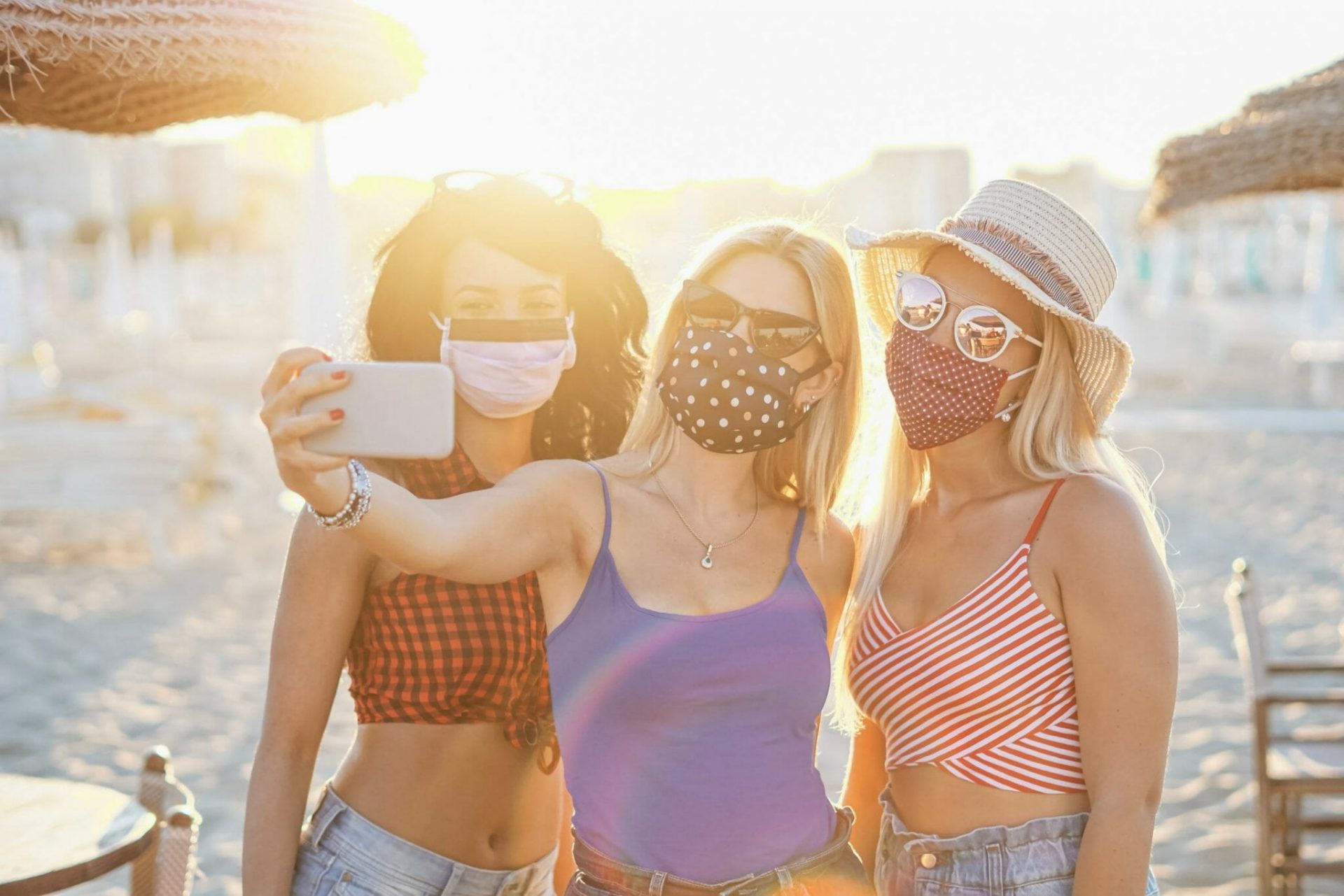 Girls,Taking,A,Selfie,With,Face,Mask,Outside,For,Coronavirus